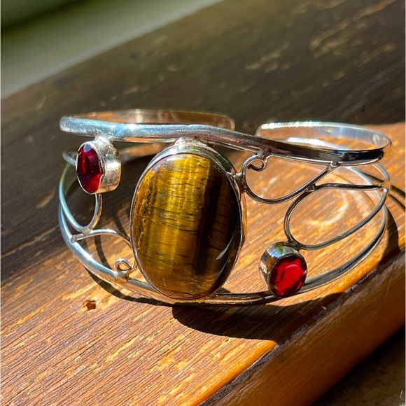 Vintage Jewelry - Tiger's Eye & garnet silver bracelet cuff/bangle